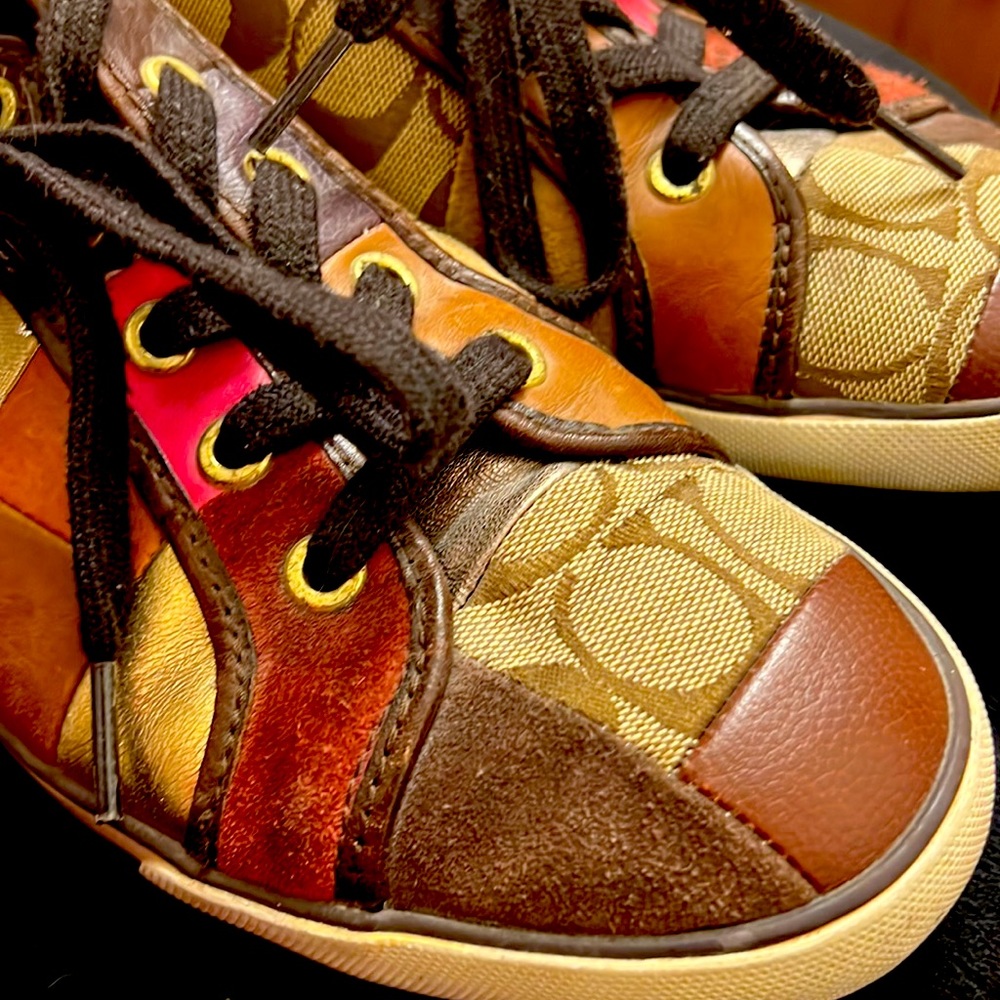 Coach Shoes - Picture 4 of 4